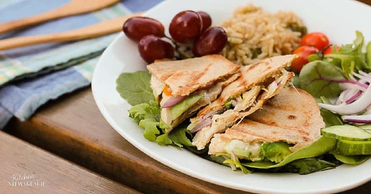 California Chicken Wraps - Healthy, Frugal and Easy! Costs less than $1 per wrap