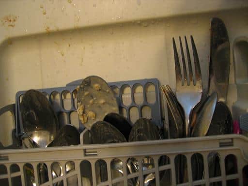 Dried-on oatmeal...in the utensils caddy? Handled!
