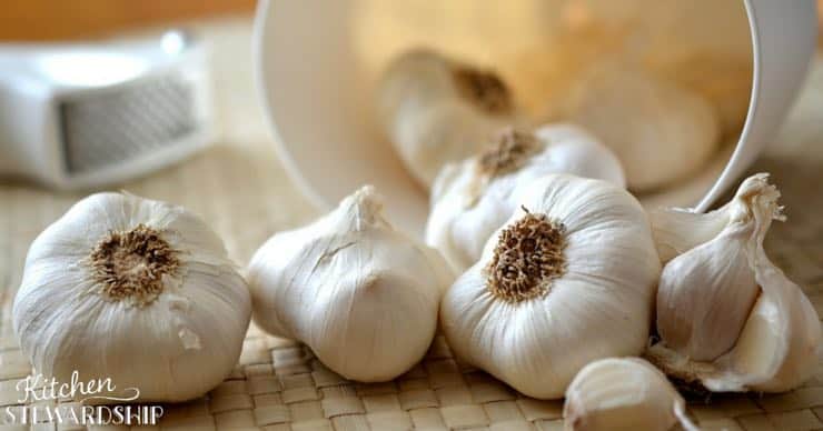 Heal Ear Infections with Garlic Oil