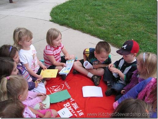 birthday party opening cards