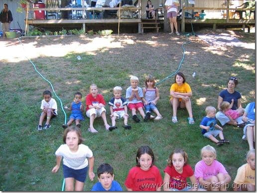 How to Throw a Messy Party (the Best Summer Kids' Gathering You'll Ever See!)