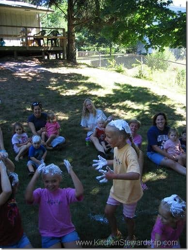 How to Throw a Messy Party (the Best Summer Kids' Gathering You'll Ever See!)