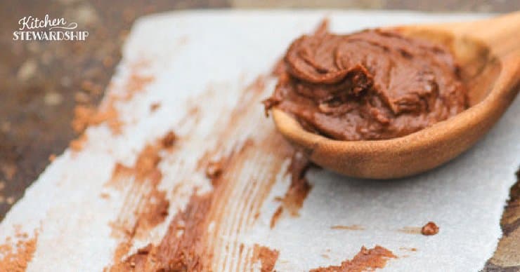 Moms Famous Almond Frosting 1