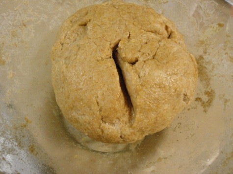 nourishing traditions soaked yeasted buttermilk bread (3) (475x356)