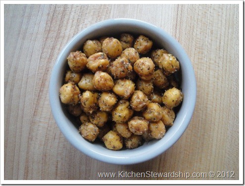 crispy roasted chickpeas (9) (475x356)
