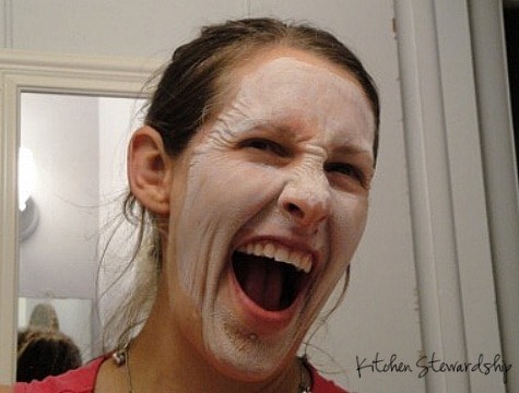 Redmond Clay mask to fight candida rashes naturally