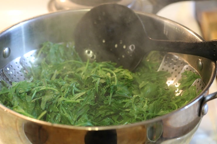 steaming mixed greens to dehydrate after 2 and a half minutes
