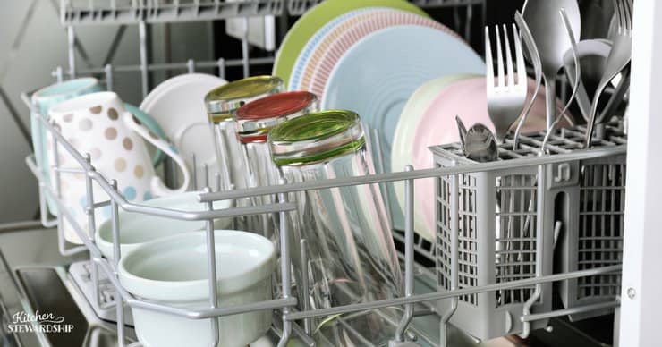 Natural dishwasher detergent recipes from around the web + helpful readers...comb through these ideas for a homemade dishwasher soap and find the one that's right for your water.