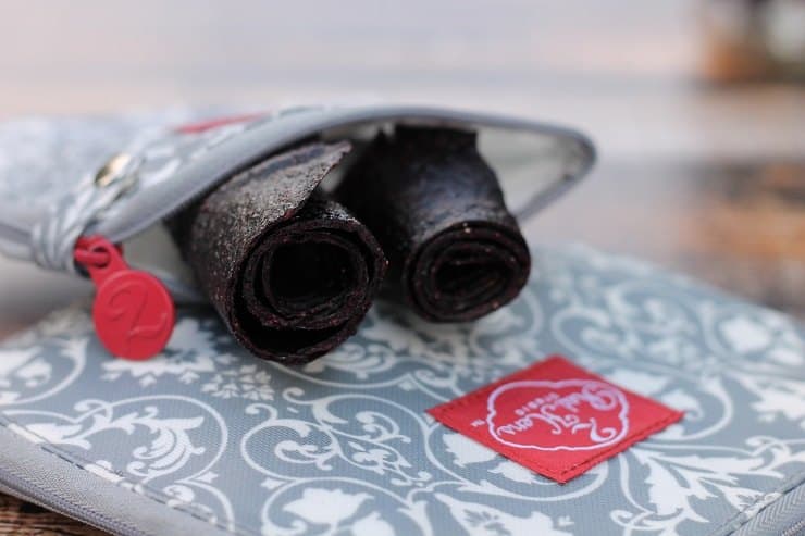 2 Red Hens reusable snack bag one of the best options for kids lunches