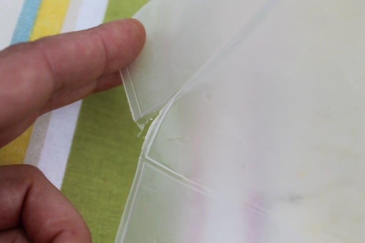 Reusable snack and sandwich bag - Celadon Road tearing