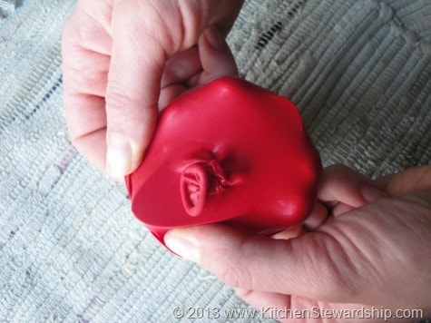 Kids party game balloon marshmallow poppers