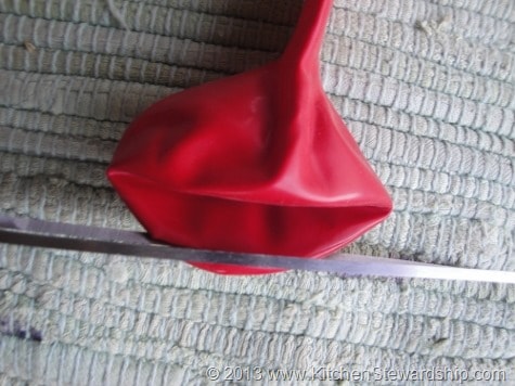 Kids party game balloon marshmallow poppers