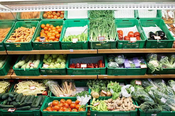 veggies on shelves