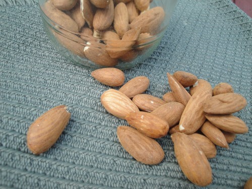 crispy almonds
