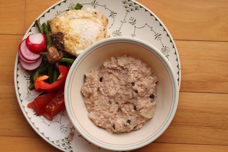 Apple Cinnamon Porridge with a Fried Egg and Veggies