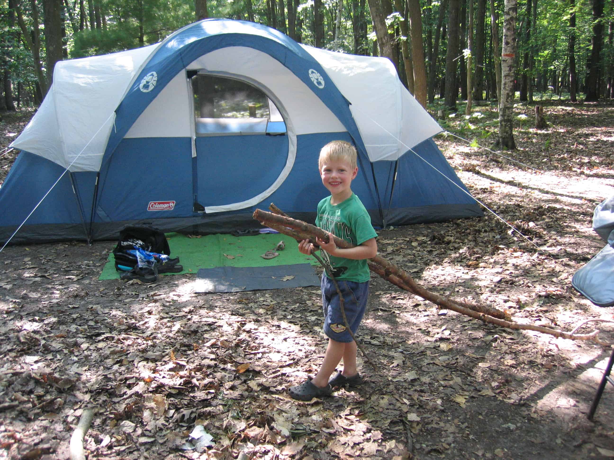 camping with natural bug repellent