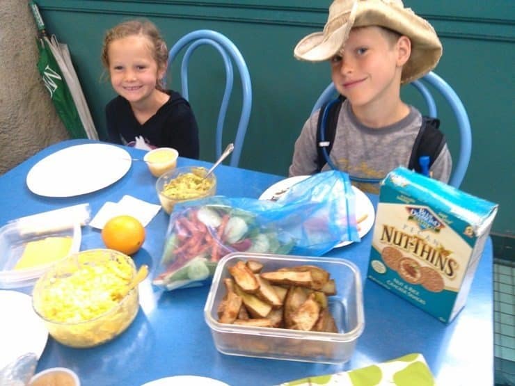 How to Pack a Real Food Lunch for a Day Trip