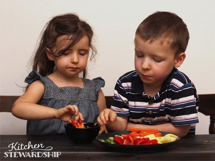 kids with food