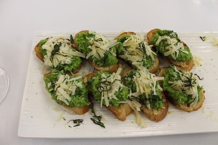 Pea Pesto on crusty bread, cheap easy appetizers