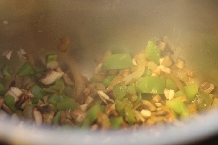 Easy Chicken Cacciatore in the Instant Pot