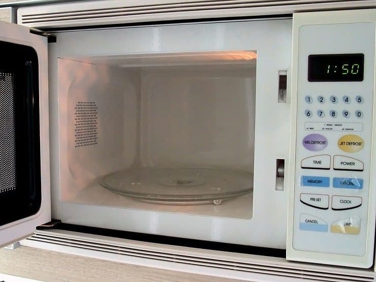 How To Avoid Using The Microwave - Alternative Cooking Methods 
