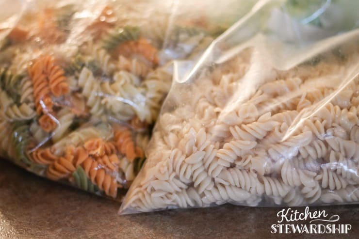 pasta in bags to feed a crowd with pasta salad
