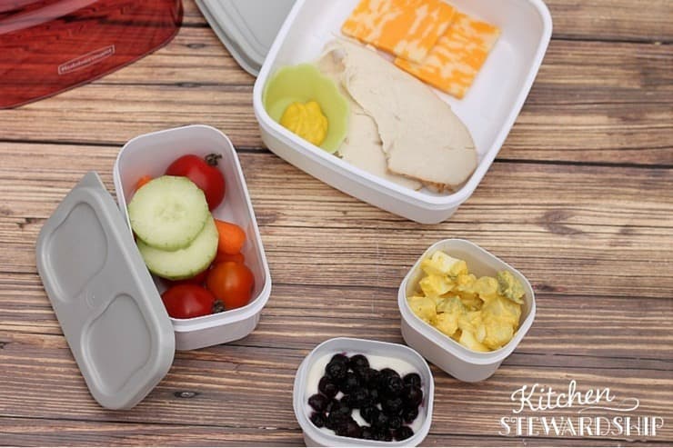 Various easy lunch foods in Rubbermaid lunch containers