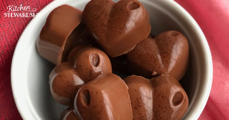 bowl of healthy chocolate gummies