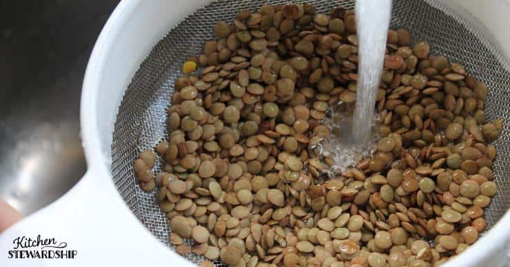 Rinsing lentils in a colander