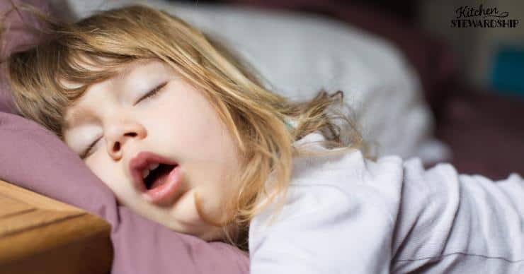 Mouth brething - a child sleeping with her mouth open