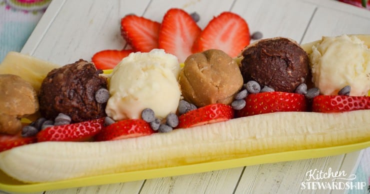 healthy breakfast banana split