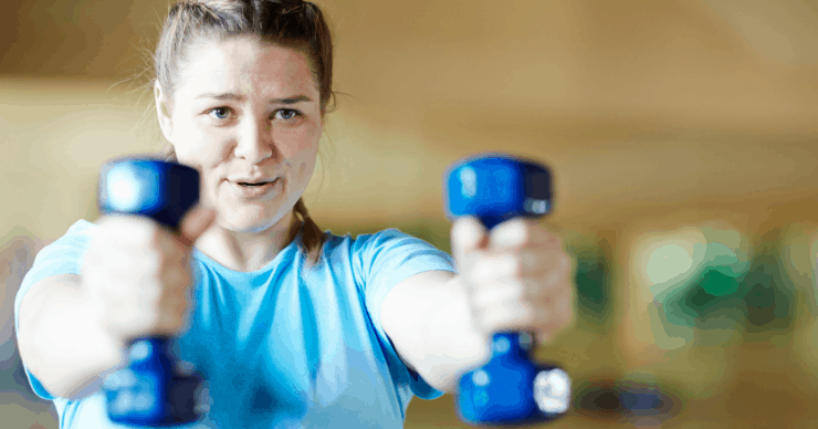 woman lifting weights