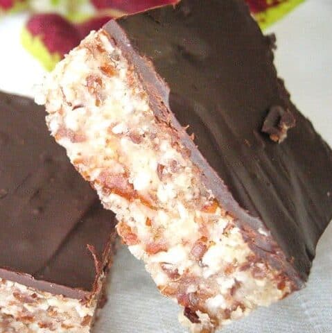 Almond Power Bars ~~ It’s hard to say whether they’re a dessert or a breakfast food!