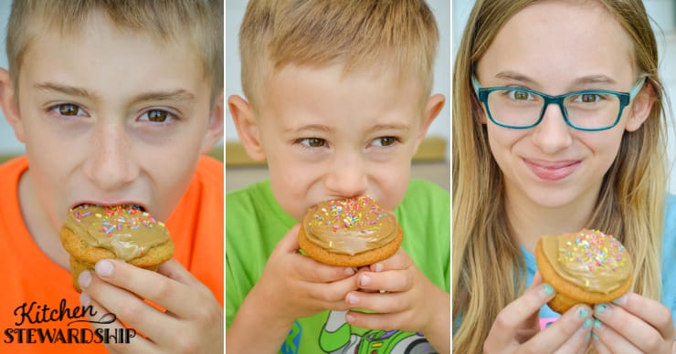 Kids eating healthy gluten-free cupcakes
