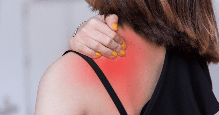 woman with pain in shoulder