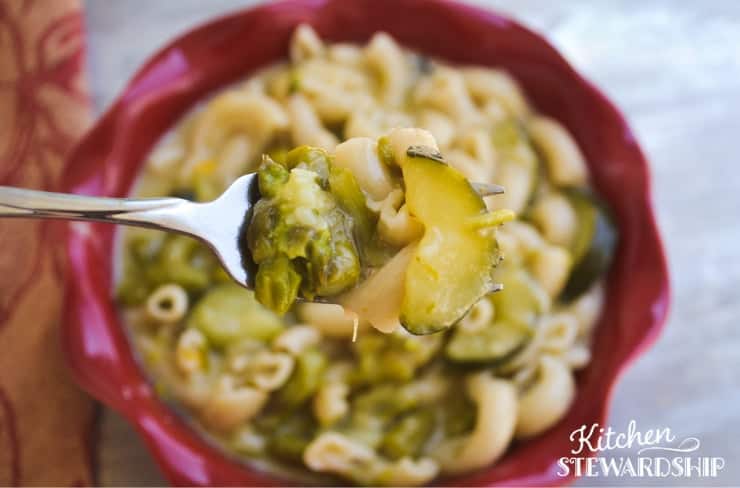 Instant Pot creamy veggie pasta